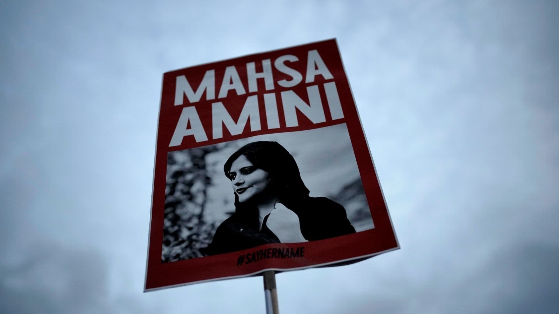 EUA Impone Sanciones a Autoridades de Irán a 1 Año de la Muerte de Mahsa Amini