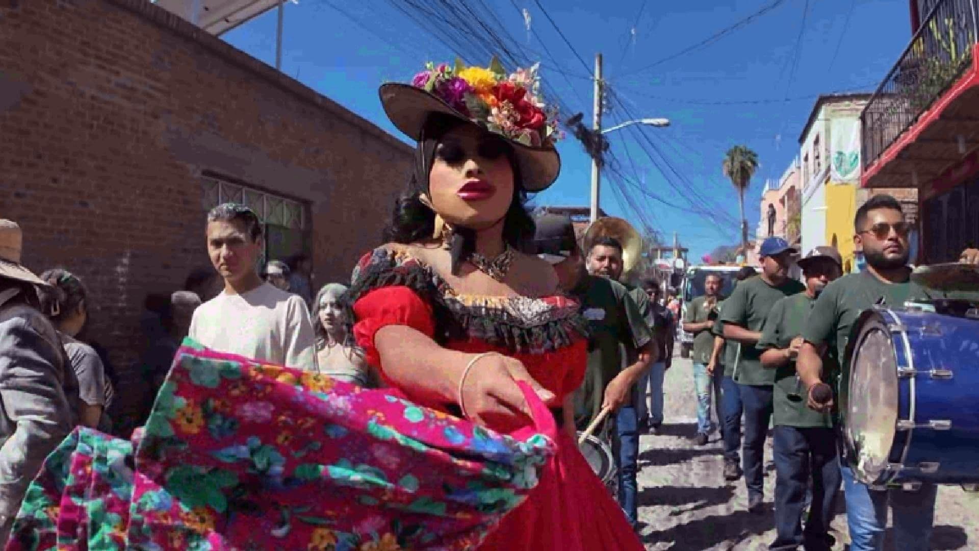 Más de 10 mil Personas Celebran el Carnaval de Ajijic entre Baile, Disfraces y Harina