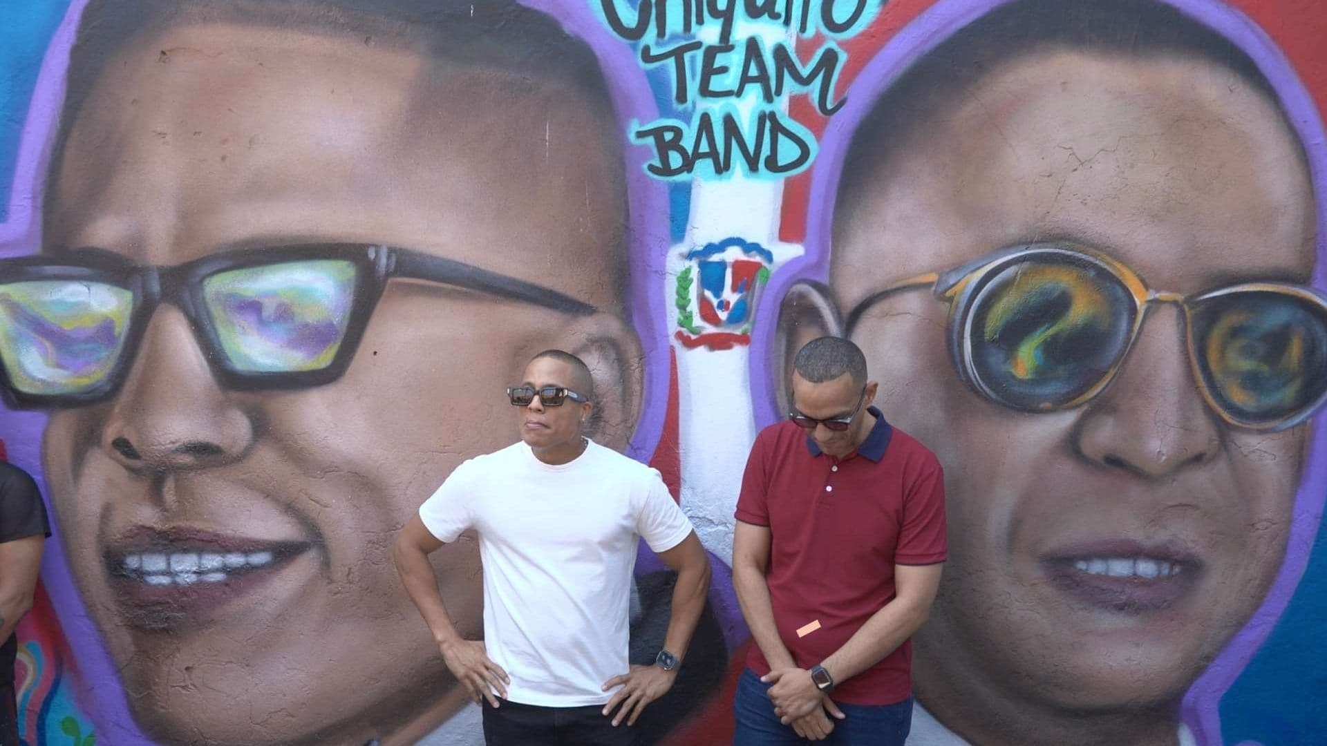 Salseros "Chiquito Team Band" Firman Mural en su Honor en el Barrio de La Huaca en Veracruz