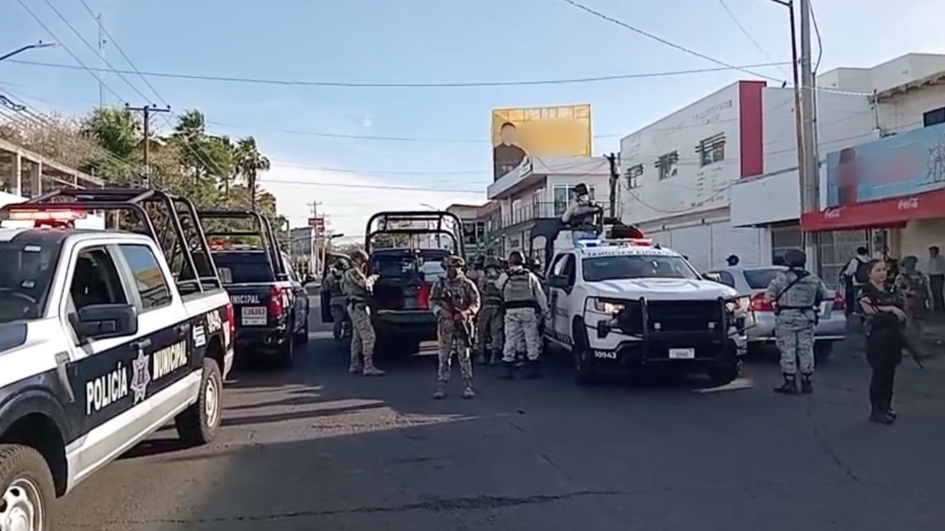 Disparan Contra Estudio en Danza en Plaza Comercial de Sinaloa