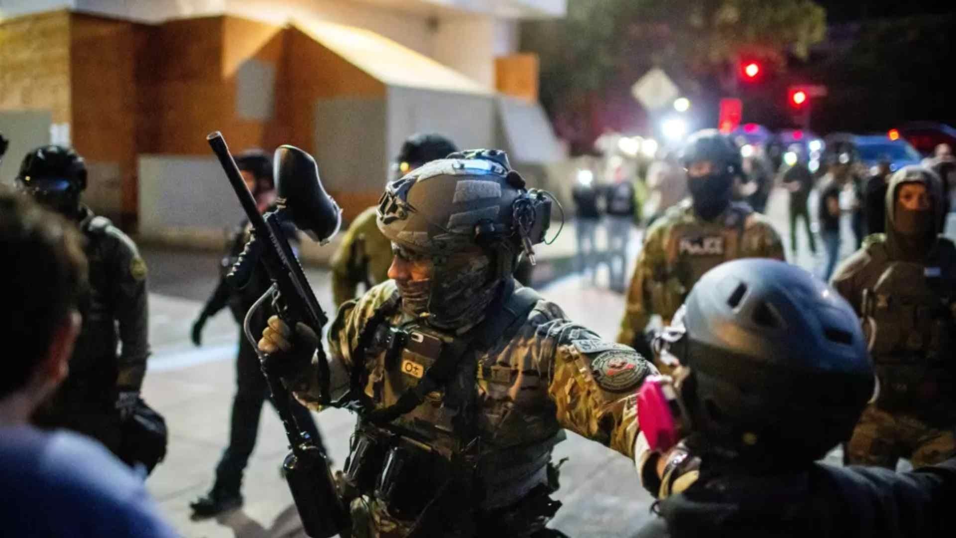 Trump ordena desplegar 300 efectivos de la Guardia Nacional en Chicago, Illinois