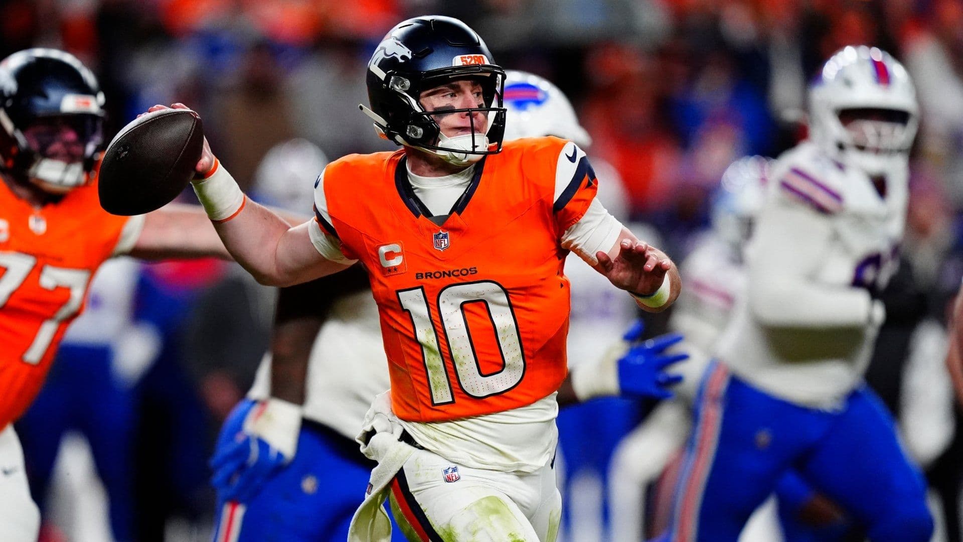Los Broncos de Denver Pierden a Su QB Bo Nix por Fractura y Queda Fuera de los Playoffs