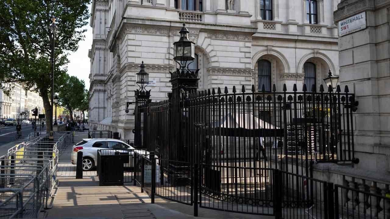 Conductor que Chocó Contra Downing Street Comparecerá por Otro Caso