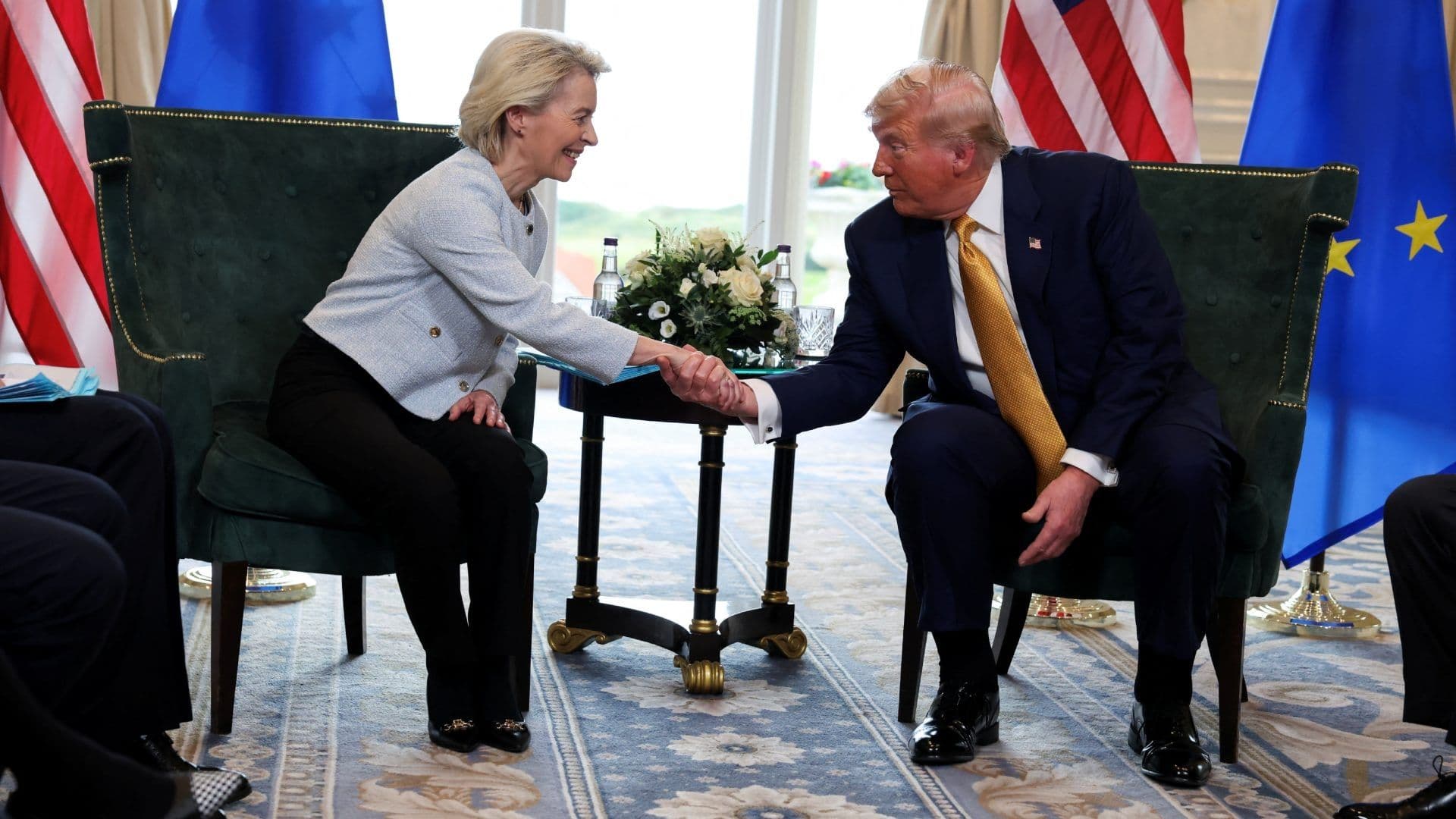Negociaciones EUA-UE: Trump y Von der Leyen Logran Acuerdo Comercial Ante Aranceles