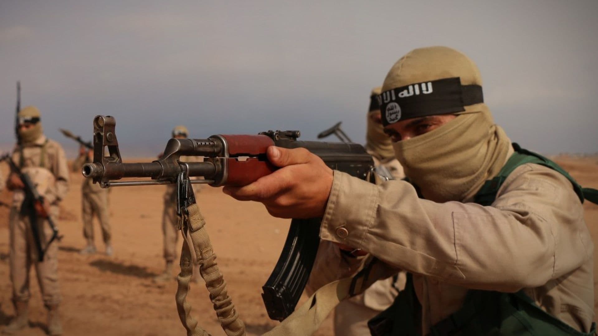 Estados Unidos Ataca Objetivos Estratégicos de ISIS en Siria en Respuesta a Atentado en Palmira