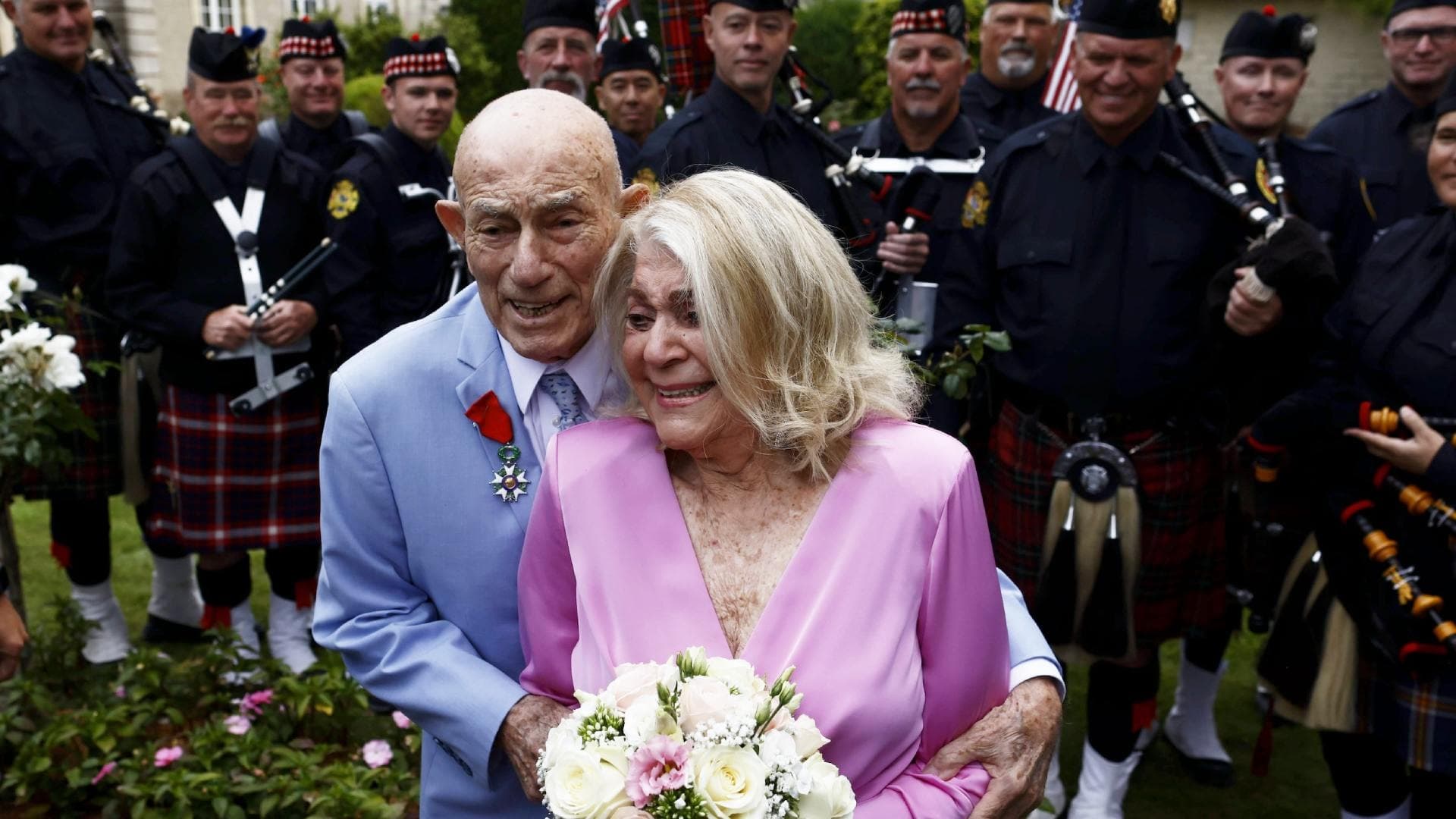 Exsoldado de 100 años se Casa en Normandía en el 80 Aniversario del Día D
