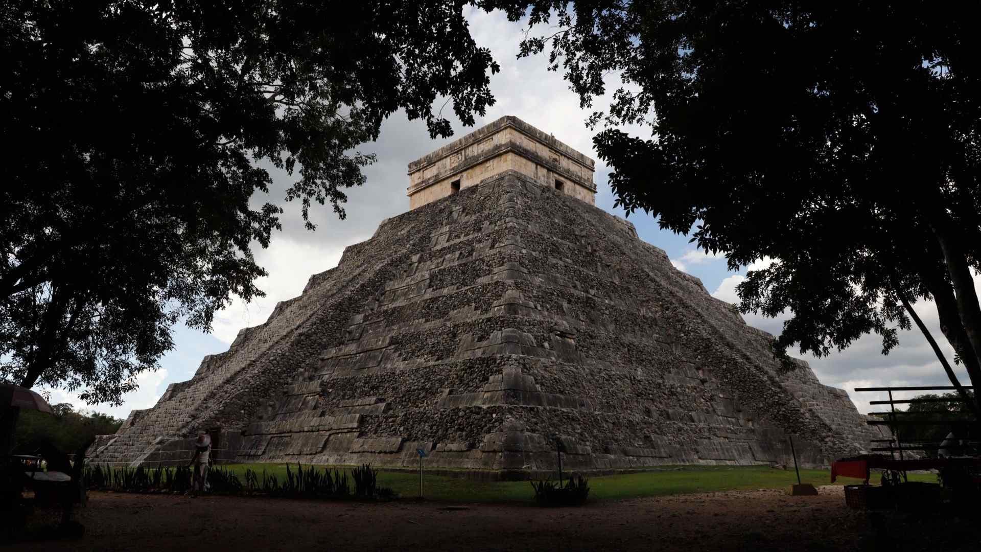 Nuevas Monedas en México; Así Será el Nuevo Diseño de 20 Pesos con el Templo de Kukulkán