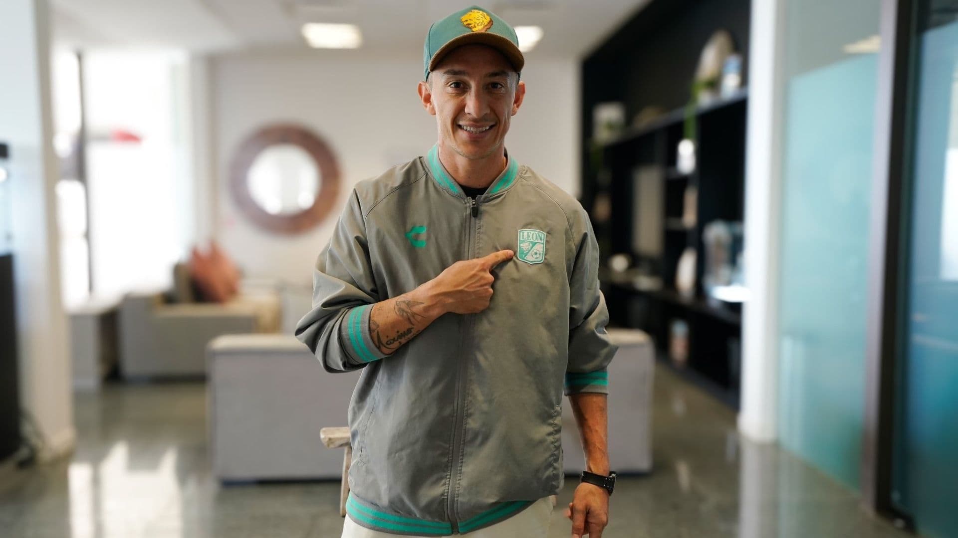 ¿A Qué Hora es y Donde Ver la Presentación de Andrés Guardado con León?