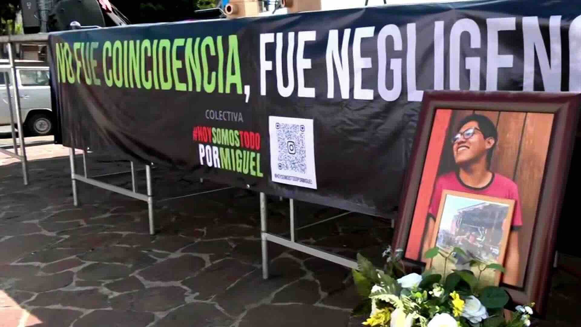 Familia de Fotoperiodista Miguel Ángel Rojas Exigió Justicia Enfrente al Parque Bicentenario