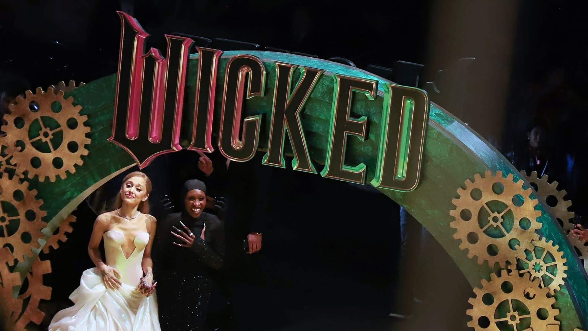 Wendy Guevara y Las Perdidas Hechizan Halloween en la Fiesta de Disfraces de Wicked por Siempre