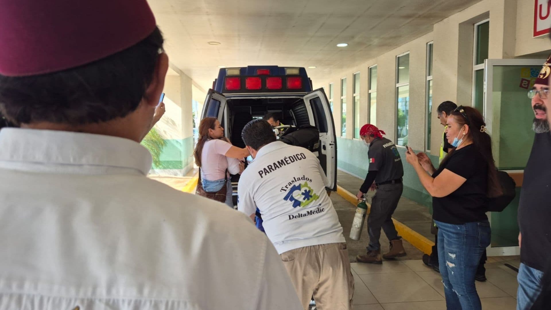 Menor es Trasladado a Hospital por Quemaduras tras Explosión de Estufa en Culiacán