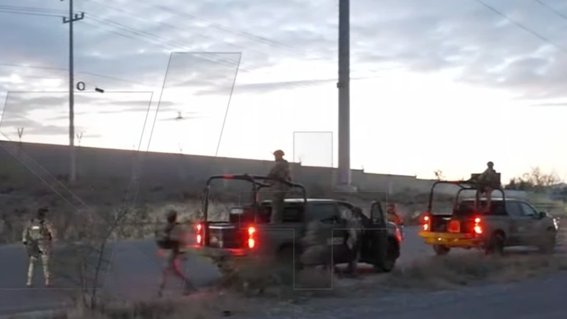 Investigan Muerte de Hombre Localizado en la Carretera a Colombia en Salinas Victoria, NL
