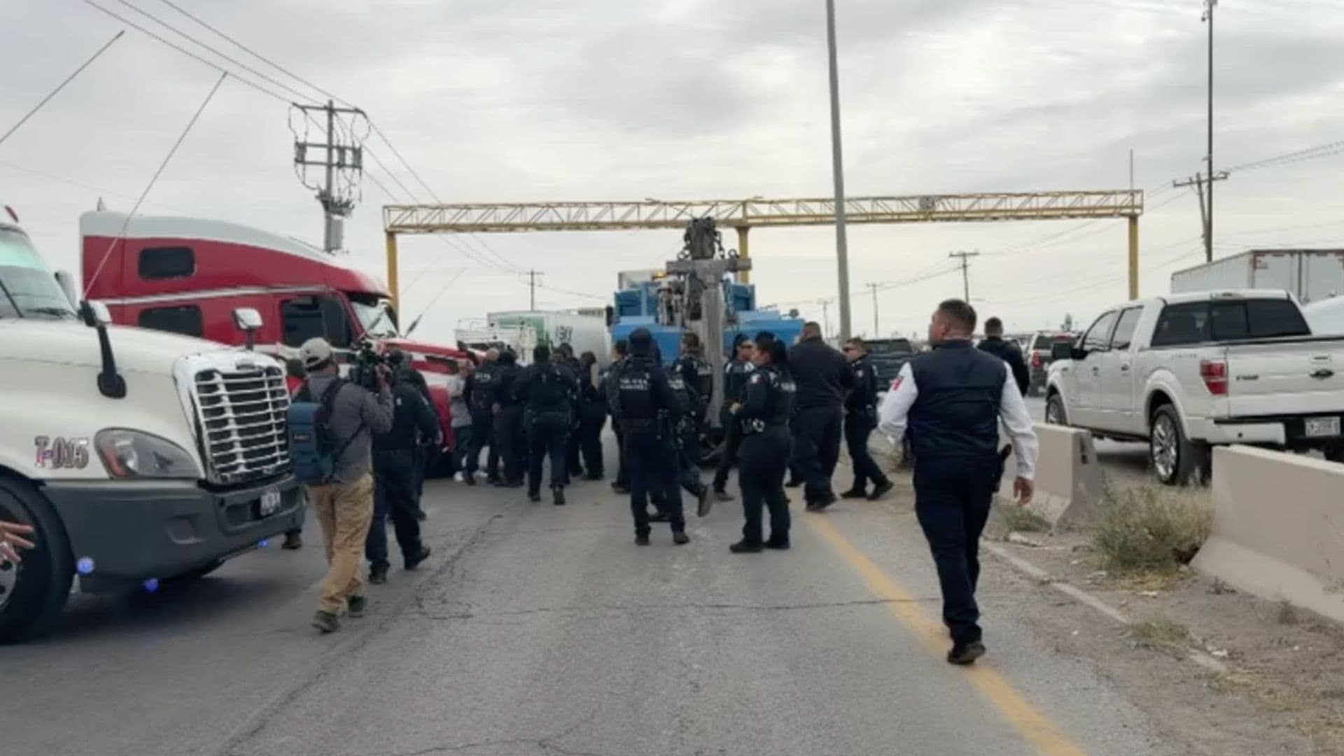 Liberan Bloqueo de Transportistas en Carretera Panamericana en Ciudad Juárez