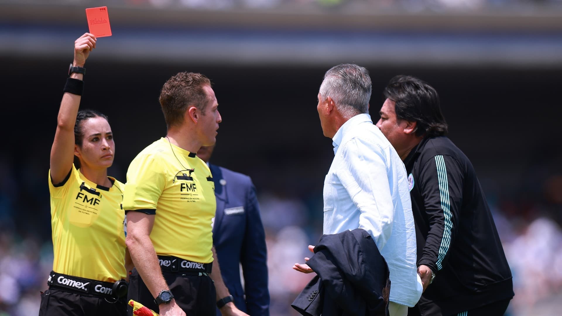 ¿Qué Pasó con Katia Itzel y Sergio Bueno? Esto Se Sabe de Polémica en Partido Mazatlán vs Pumas