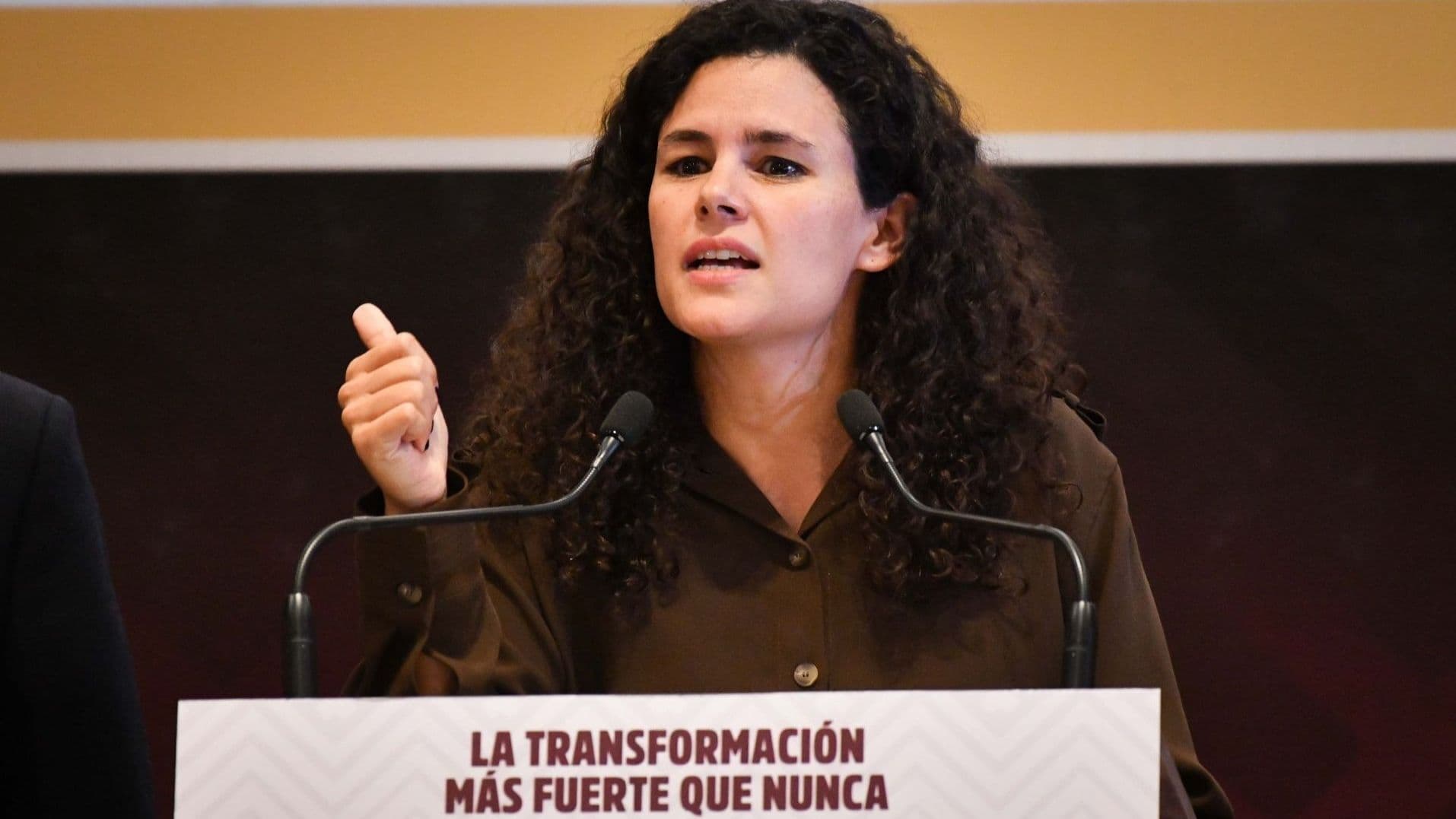 Luisa María Alcalde Dice que Seguirá al Frente de Morena; Dejaría Cargo por Llamado de Sheinbaum