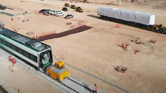 Tras ensamblaje de primer Tren Maya iniciarán pruebas estáticas y dinámicas