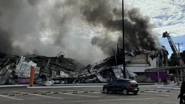 Incendio en Plaza Cinépolis: Captan Desalojo de Kínder en Culiacán, Sinaloa | Video