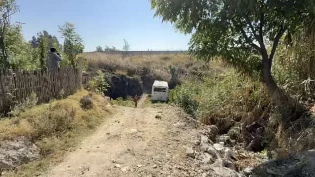 Ruta 44 A cae a barranco de 4 metros de profundidad. Foto: Ana Luisa Gamboa | N+