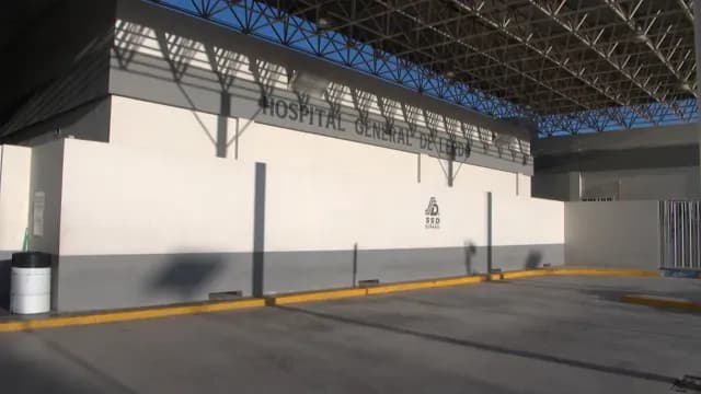 Bebe-le-Cae-Aceite-Hirviendo-Lerdo