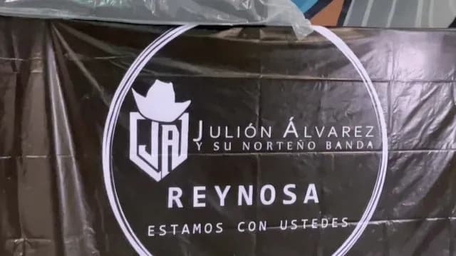 Julión Álvarez Realiza Donación a Damnificados por Inundaciones en Reynosa