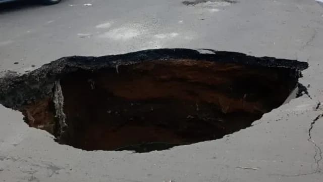 Surgimiento de socavón de Las Torres, en Iztapalapa, habría sido por efectos de lluvias. Foto: N+