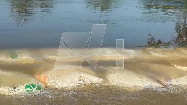 Implementan-Acciones-Ayudar-Vecinos-Sector-Moscu-Tampico-tras-Inundaciones