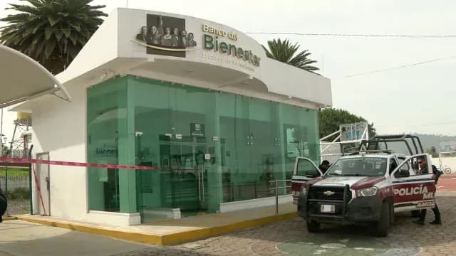 Roban Bóveda de Banco del Bienestar en Amozoc
