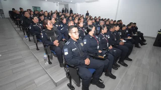 Los interesados pueden acudir a la Academia de Policía con su documentación. Foto: SSC Puebla
