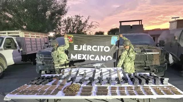 Ejercito Mexicano Realiza Decomiso de Autos y Armas en Tamaulipas