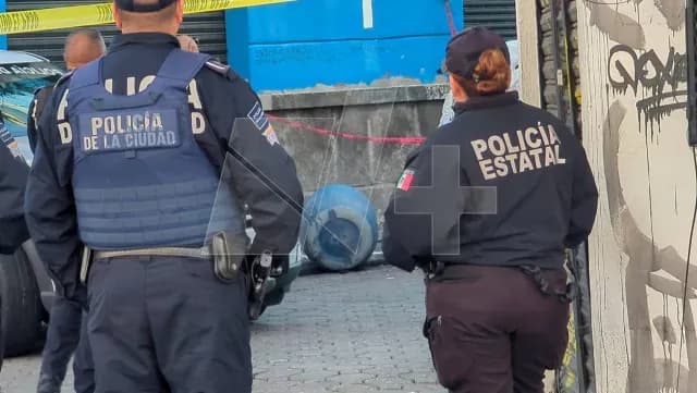 Policía Municpal, Estatal y Ejército Mexicano resguardó el hallazgo de un entambado en Puebla. Foto: Héctor Rangel | N+