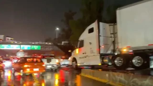 Autoridades recomiendan precaución ante reportes de inundaciones
