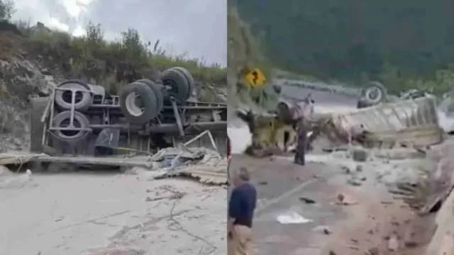Presuntamente uno de los vehículos se habría quedado sin frenos, lo que ocasionó el accidente en el que cinco personas perdieron la vida. Foto: X | @virales_mex