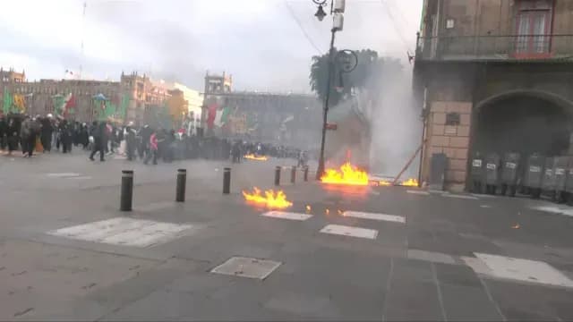 Destrozos durante marcha del 68 en CDMX.