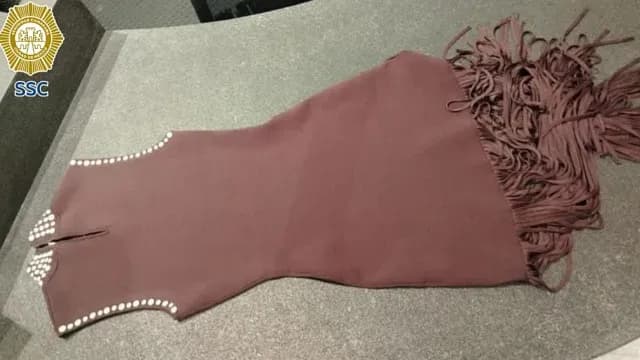 Vestido que intentó robar una mujer en tienda departamental en Coyoacán. Foto: SSC