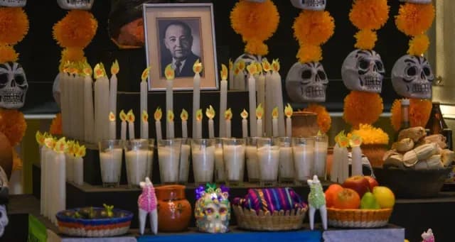 Ofrenda-Dia-de-Muertos