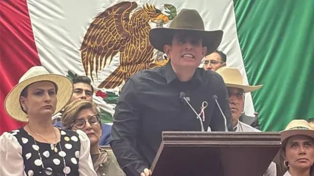 Diputado independiente del Movimiento del Sombrero al que pertenecía el alcalde de Uruapan. Foto: N+