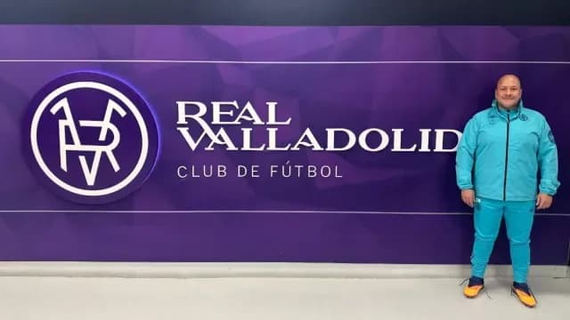 Enrique Alfaro trabajará en el Real Valladolid, junto al entrenador uruguayo Guillermo Almada. Foto: @realvalladolid
