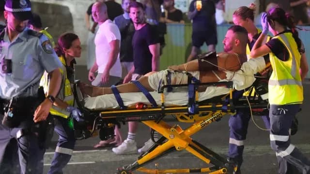 Deja 10 Muertos Tiroteo Masivo en Bondi Beach, en Sídney, Australia.