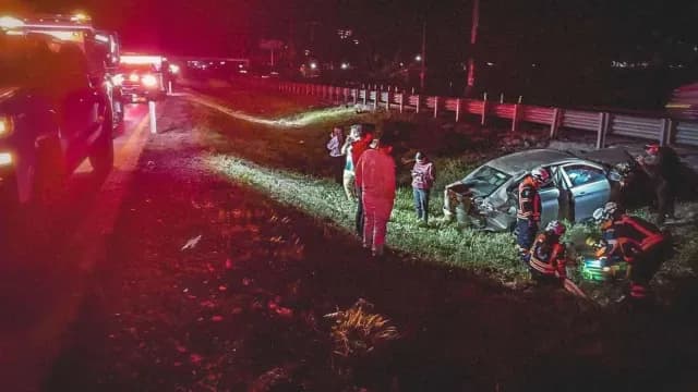 Colisión Múltiple en la Carretera México -Querétaro Deja 1 Muerto. Foto: FB | Protección Civil El Marqués