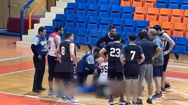 Hombre muere en partido de basquet