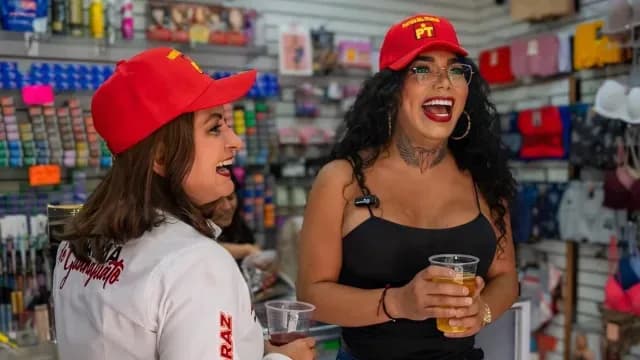 Paola Suárez se lanza a la política por el Partido del Trabajo