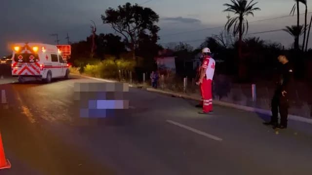 El Cuerpo del Hombre Quedo Sobre la Carretera Victoria-Monterrey