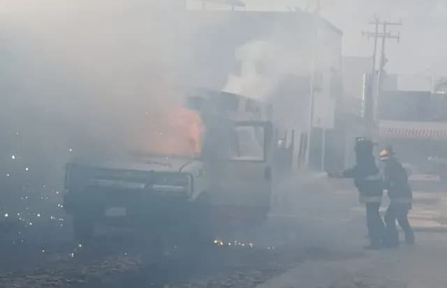 Sujetos Armados Atacan Ambulancia en Celaya; Hay 2 Paramédicos Muertos