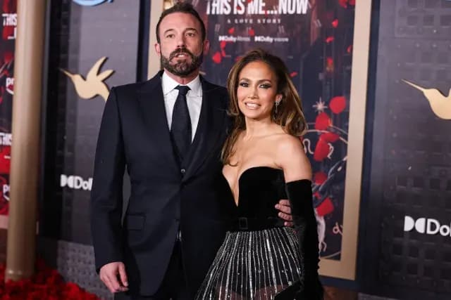 Jennifer López y Ben Affleck en la alfombra roja de This Is Me...Now