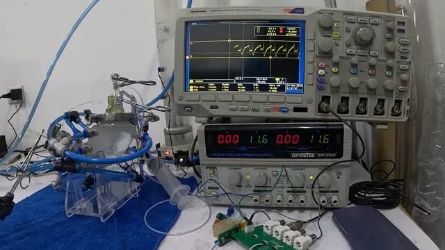 Estómago artificial creado por científicos de la UNAM. Foto: YouTube @UNAMGlobalTV