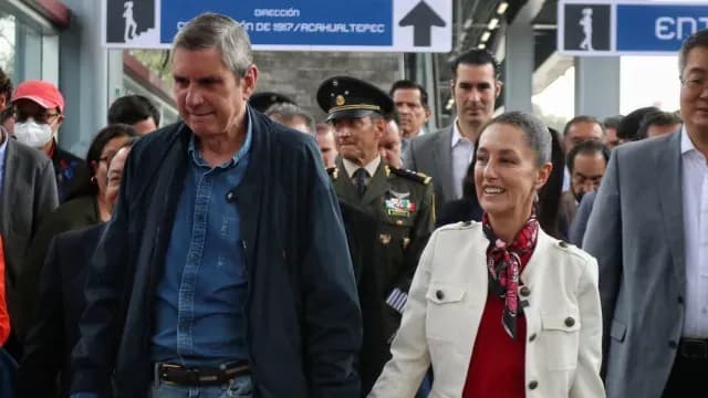 Jesús María Tarriba y Claudia Sheinbaum en un acto público