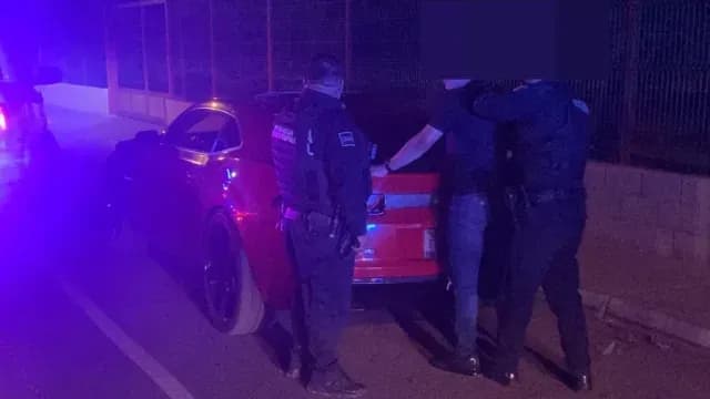 Conductor detenido en carrera clandestina al poniente de Mexicali. Foto: DSPM
