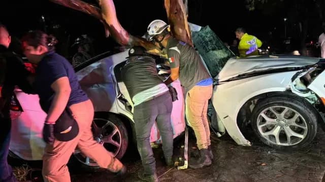 Distintas Corporaciones Auxiliaron a la Mujer tras Quedar Prensada
