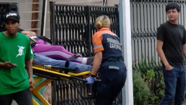 La septuagenaria fue trasladada a recibir atención médica. Foto N+