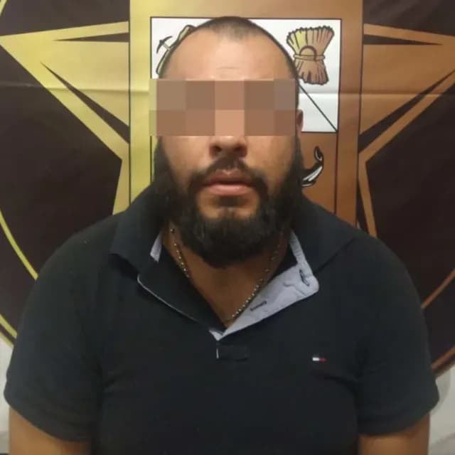 Chofer de Taxi de App Secuestra e Intenta Abusar de Pasajera